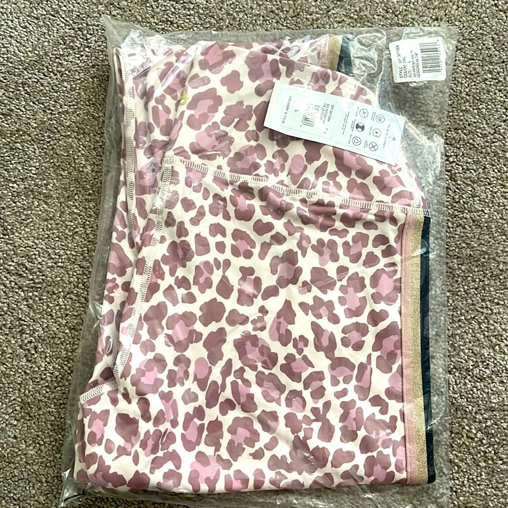 spiritual gangster leggings L new wit tags leopard black and gold side stripe